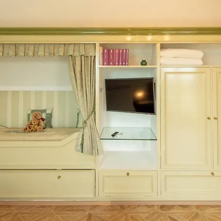 Klein Holland 卡芬斯蒂恩