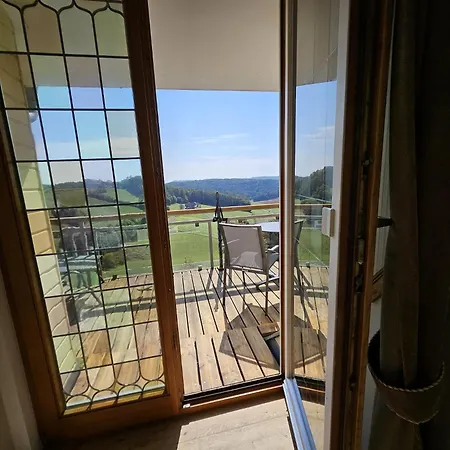 Klein Holland Kapfenstein