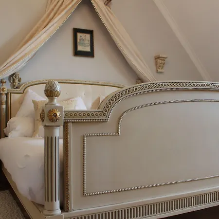 Klein Holland Hotel 4*