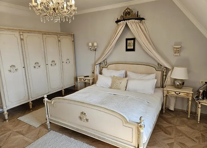 Klein Holland Bed & Breakfast