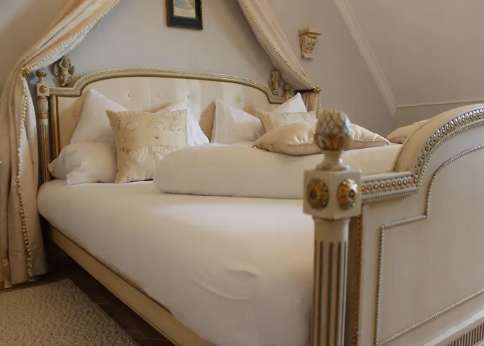 Klein Holland Bed & Breakfast 4*